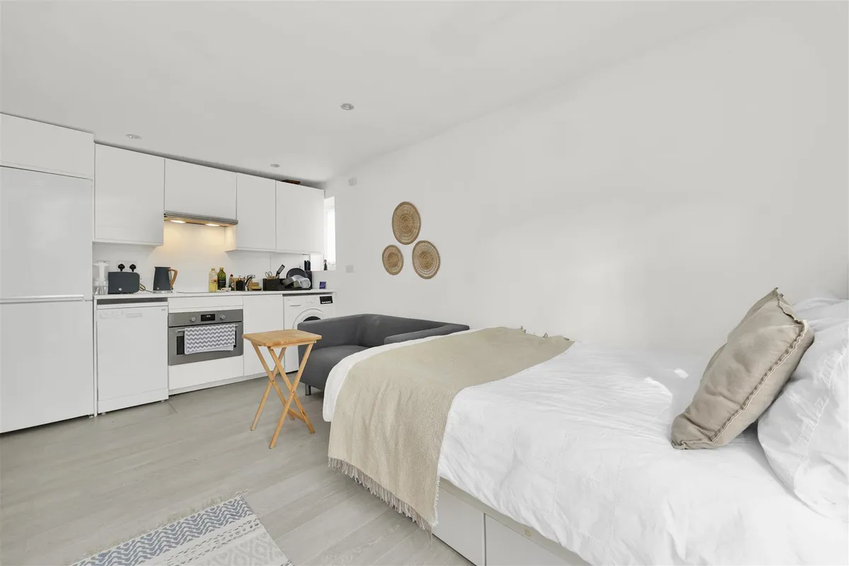 Agamemnon Road, London