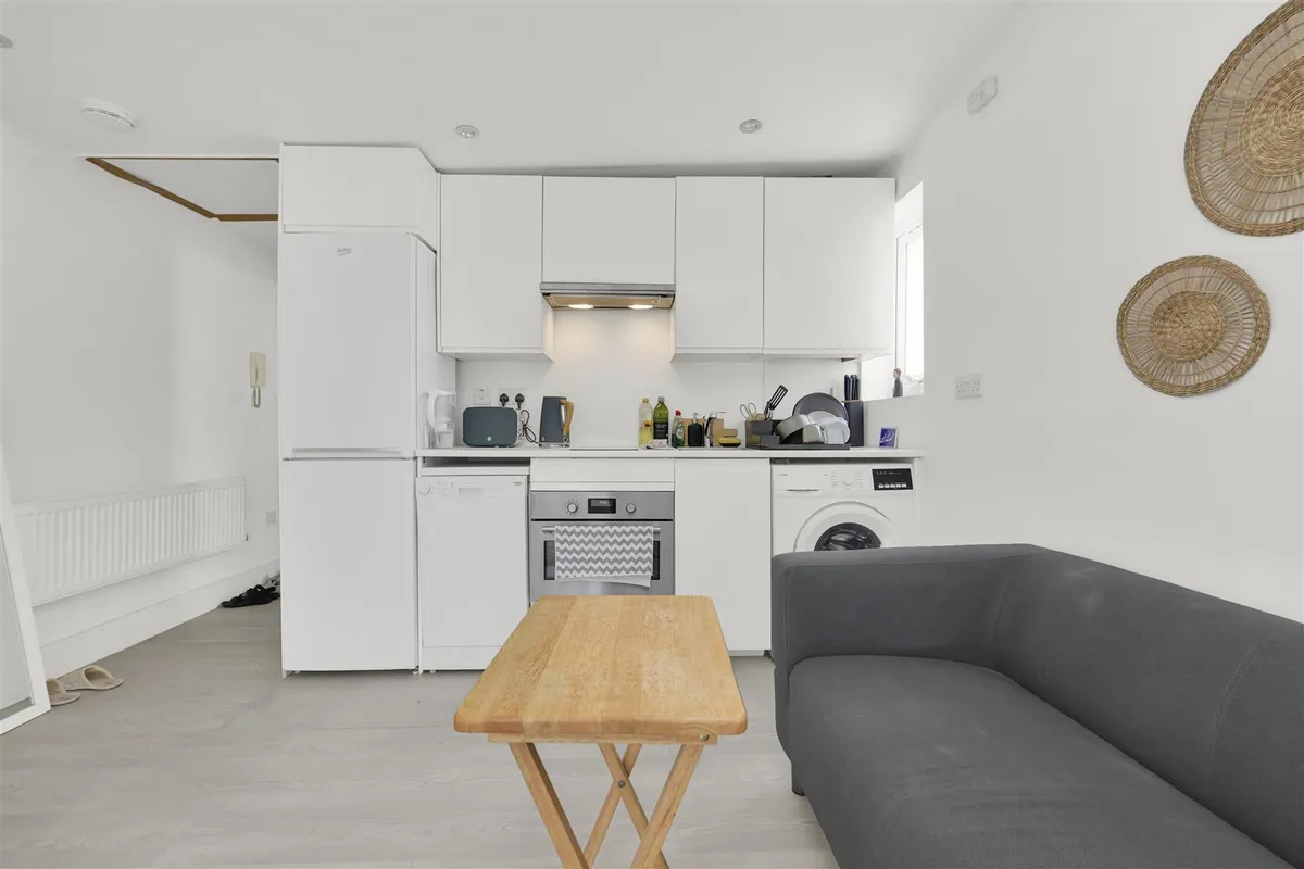 Agamemnon Road, London