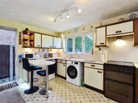 Wychwood Glen, Sothall, Sheffield thumb 3