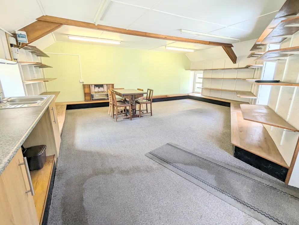 Property carousel item 23