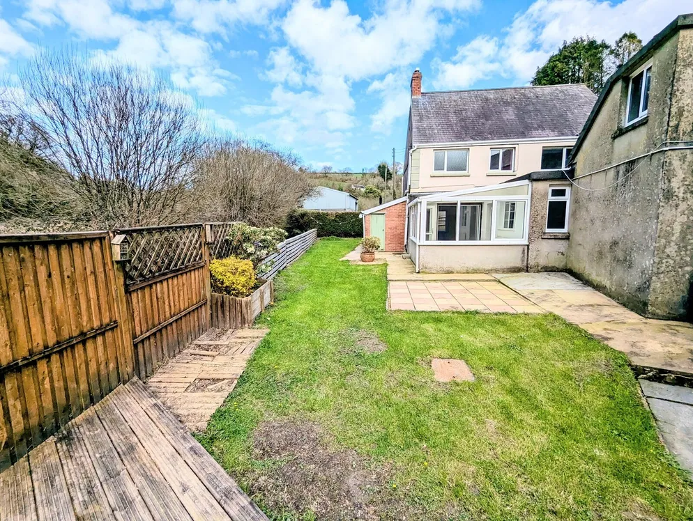 Property carousel item 30