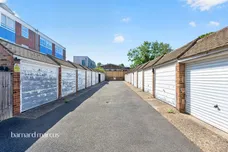 St. James Road, Sutton