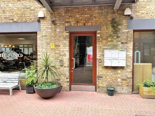 Hildreth Street Mews, LONDONphoto