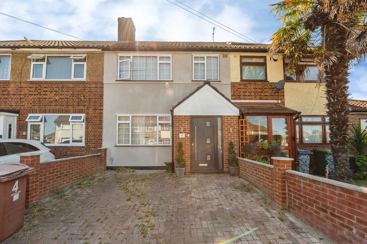 Alfred Road, Aveley, South Ockendon