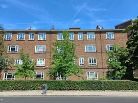 Newington Green Road, LONDON photo