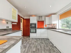 Brooke Street, Rastrick, Brighouse thumb 2