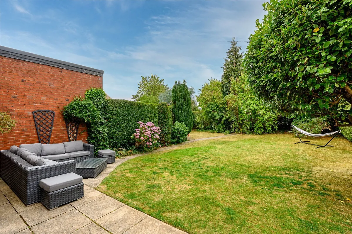 Langwith Avenue, Collingham, LS22