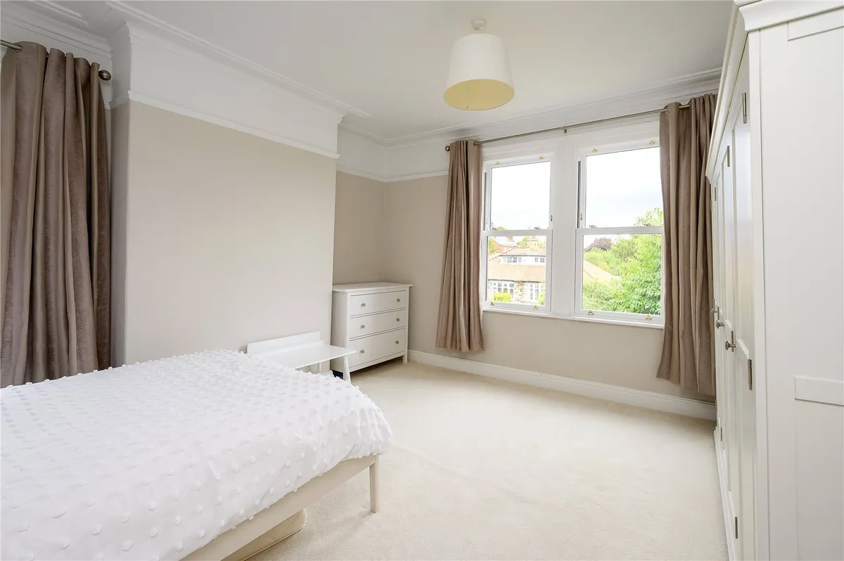 Langwith Avenue, Collingham, LS22