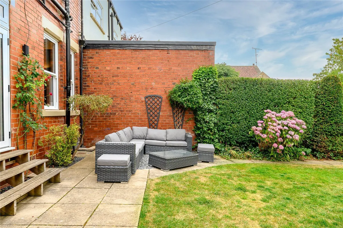 Langwith Avenue, Collingham, LS22