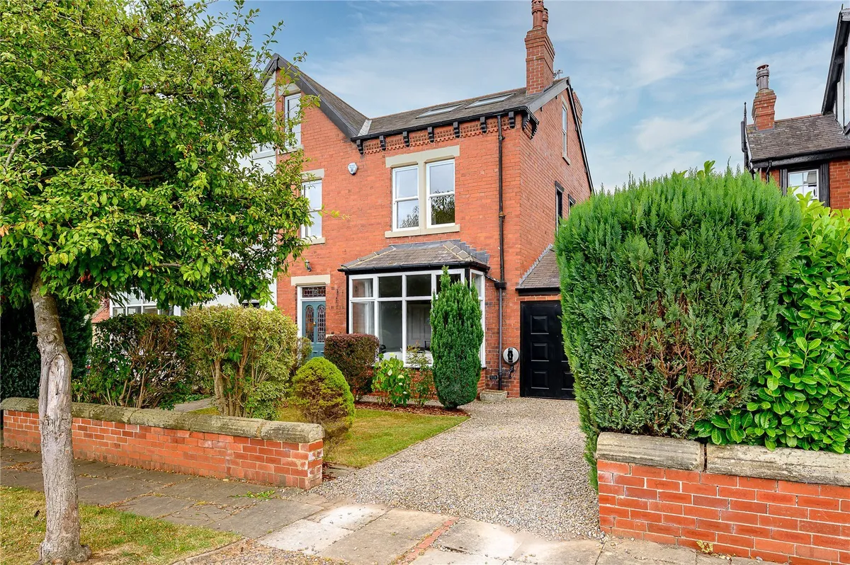 Langwith Avenue, Collingham, LS22