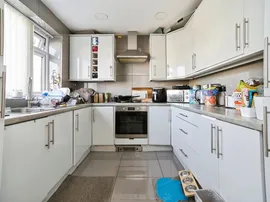 Shay Drive, Bradford thumb 2