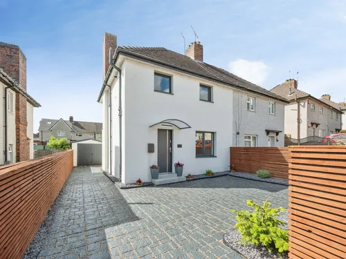 Laburnum Road, Dudleyphoto