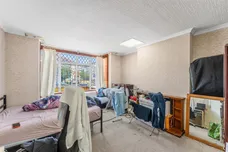 Maycross Avenue, MORDEN