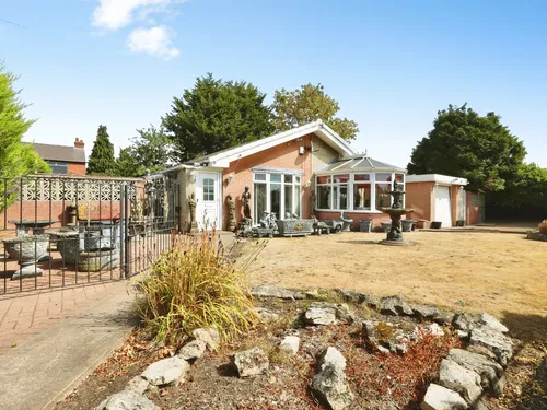 Broadwater Drive, Dunscroft, Doncasterphoto