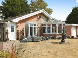 Broadwater Drive, Dunscroft, Doncaster thumb 2