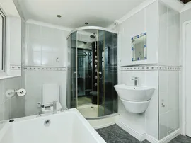 Broadwater Drive, Dunscroft, Doncaster thumb 3