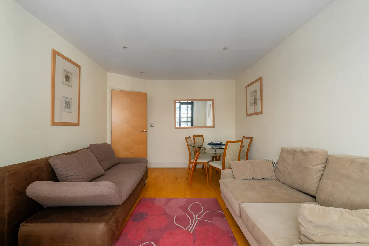 Cayenne Court, London, SE1 photo 3