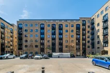 Cayenne Court, London, SE1 photo 12