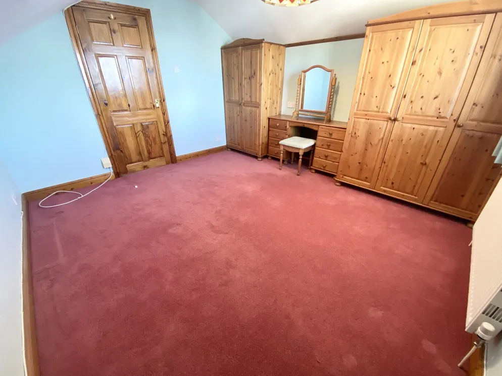 Property carousel item 14