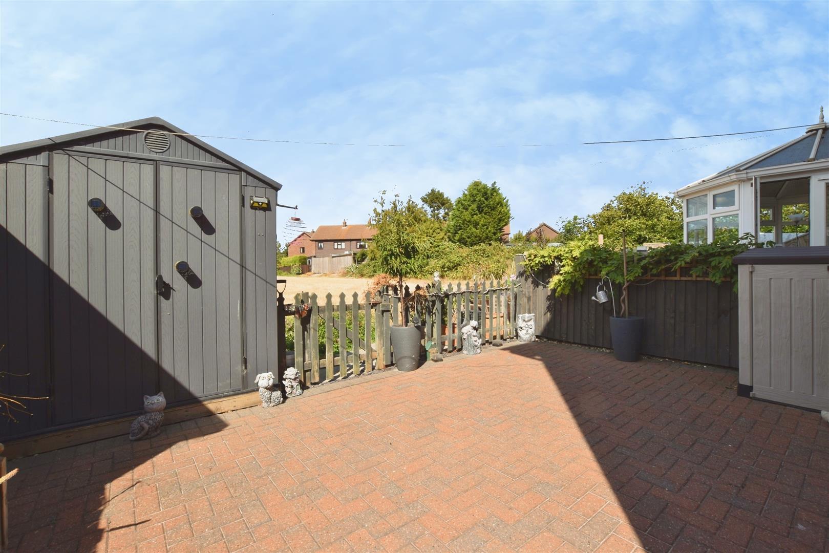 Cooks Gardens, Keyingham Image 22