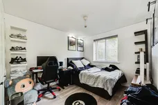 Rigel Close, Swindon