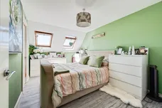 Rigel Close, Swindon