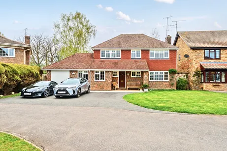 Hawkins Grove, Church Crookham, GU51