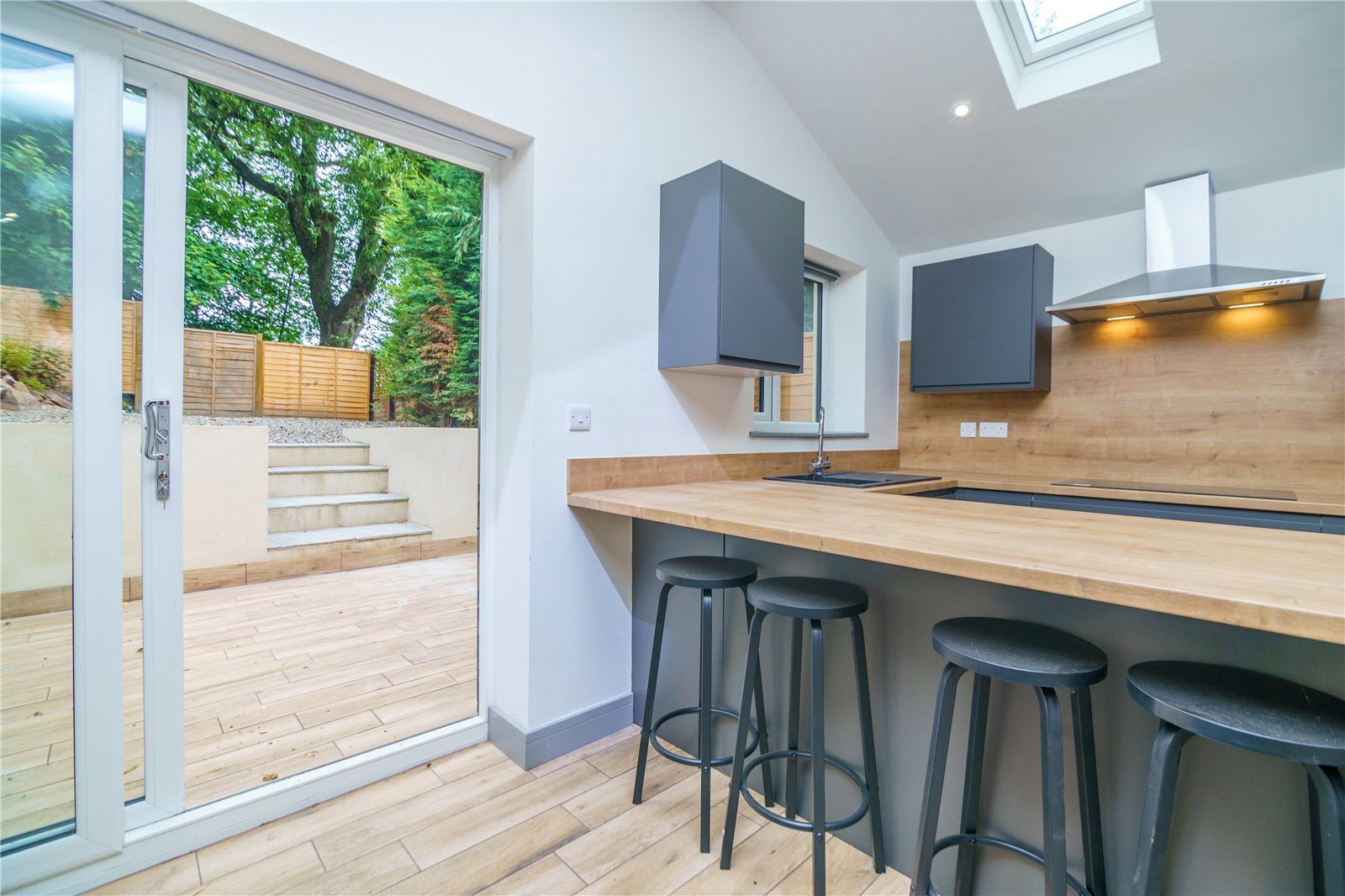 30 Malvern Road, Huddersfield, HD4 Image 4