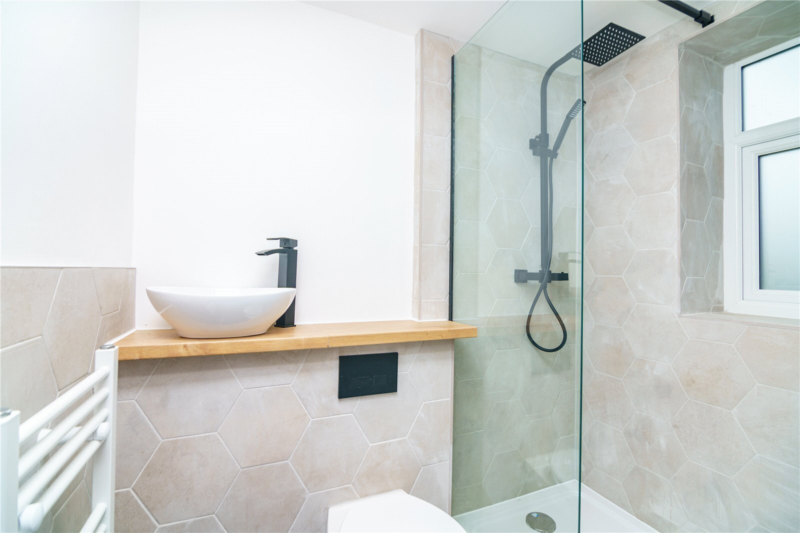 30 Malvern Road, Huddersfield, HD4 Image 17