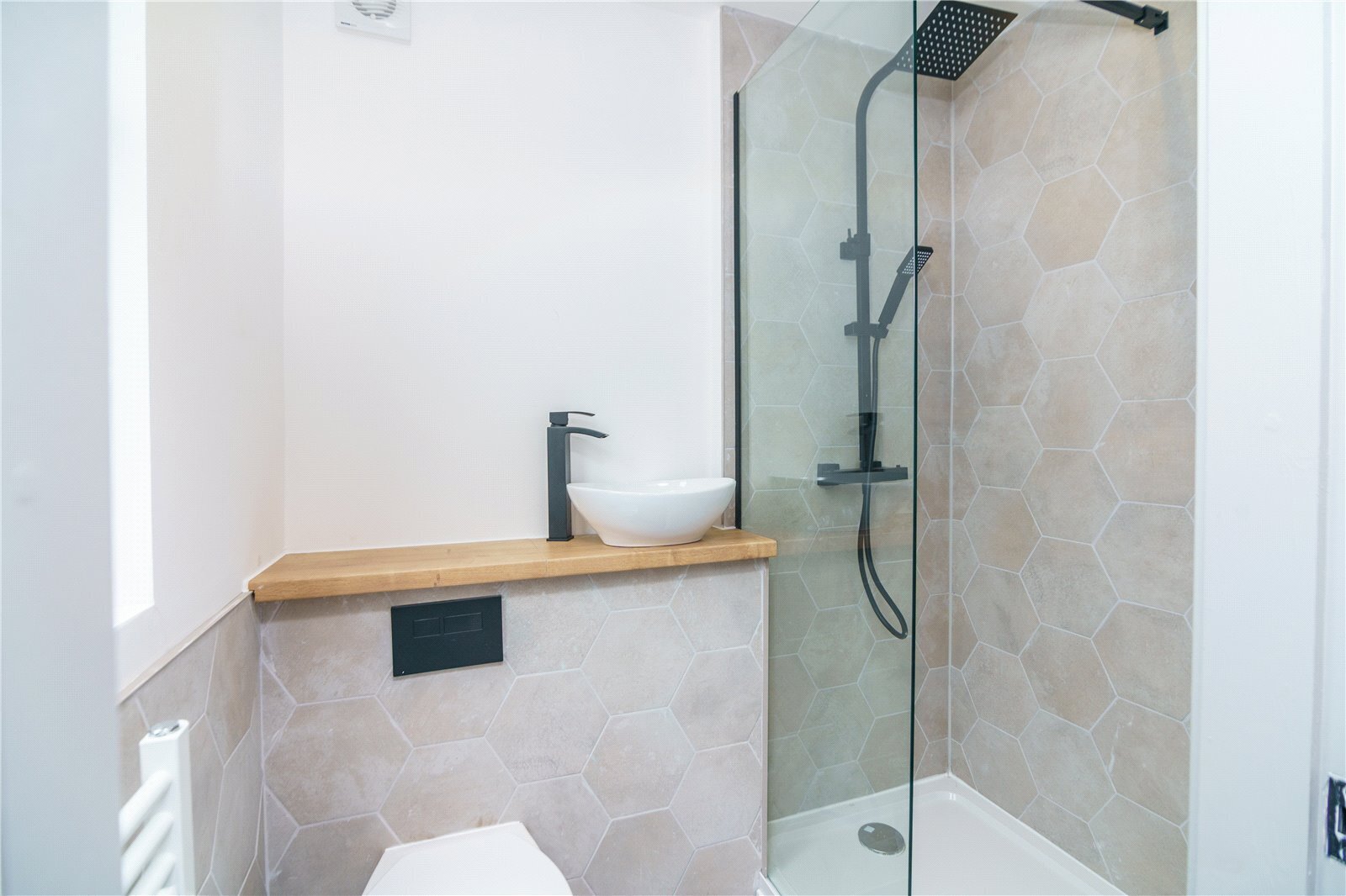 30 Malvern Road, Huddersfield, HD4 Image 24