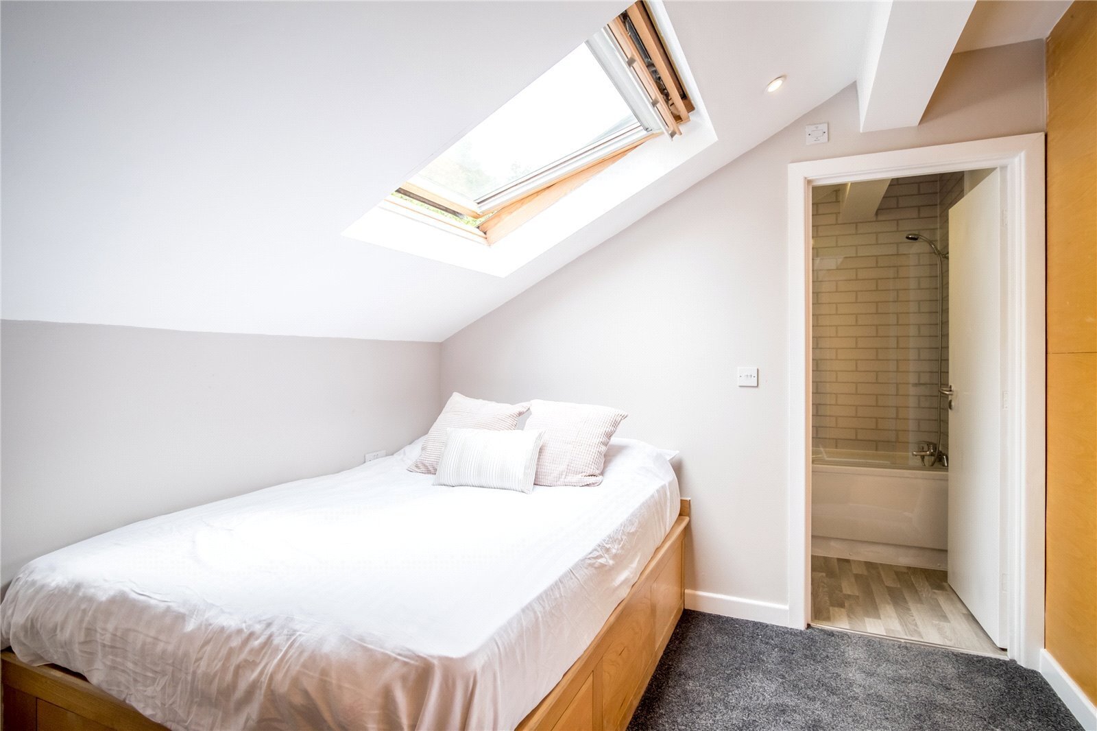 52 Bankfield Road, Huddersfield, HD1 Image 24