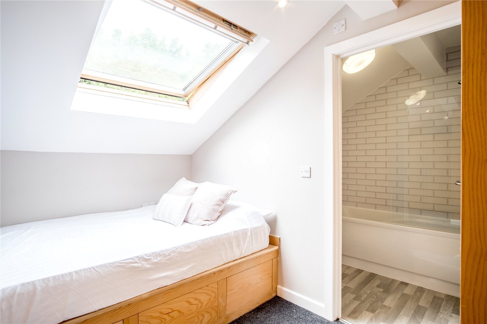 52 Bankfield Road, Huddersfield, HD1 Image 25