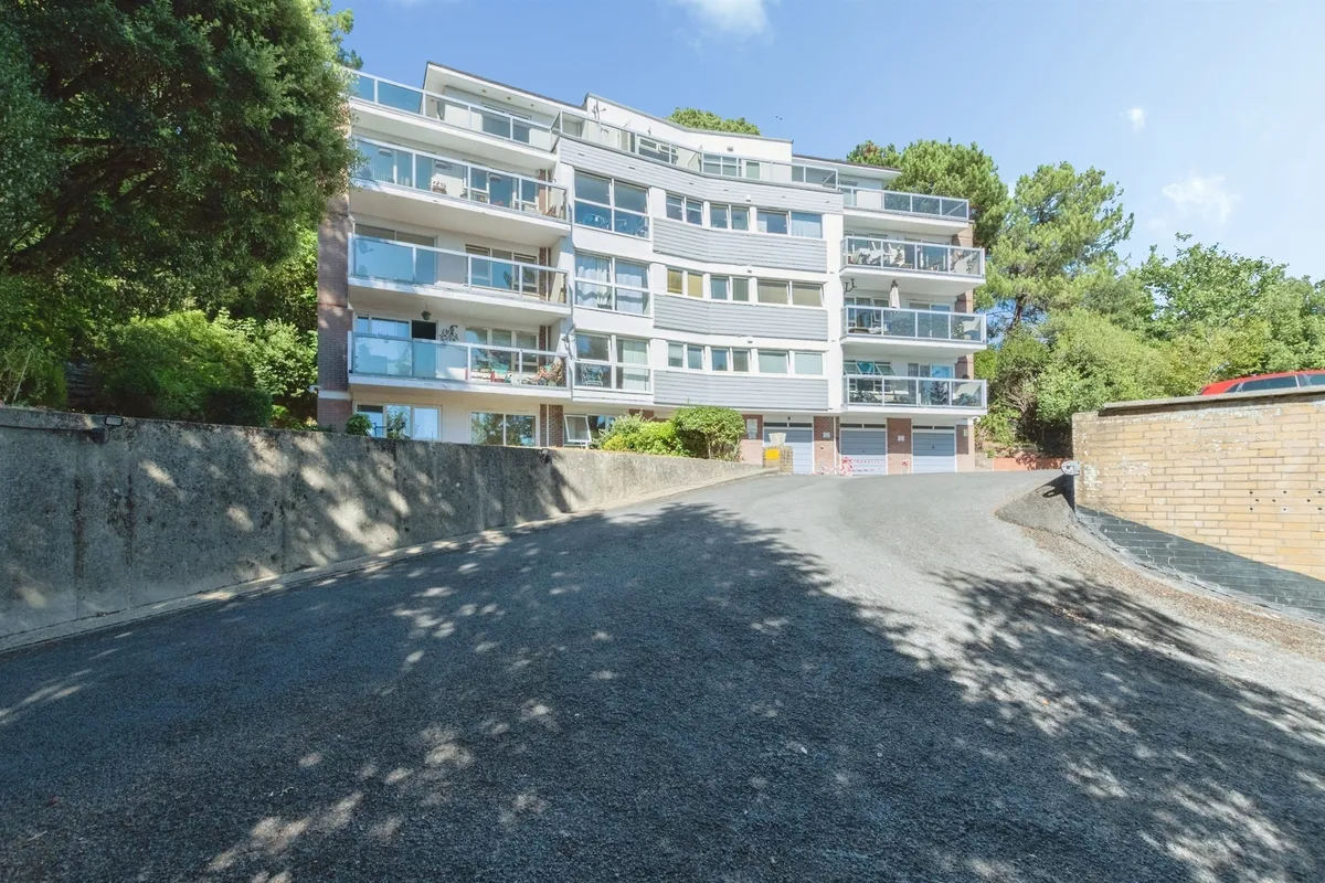 Branksome Wood Road, Bournemouth