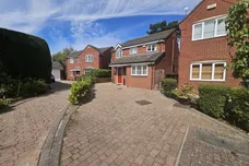 Vernon Close, Saughall, CHESTER