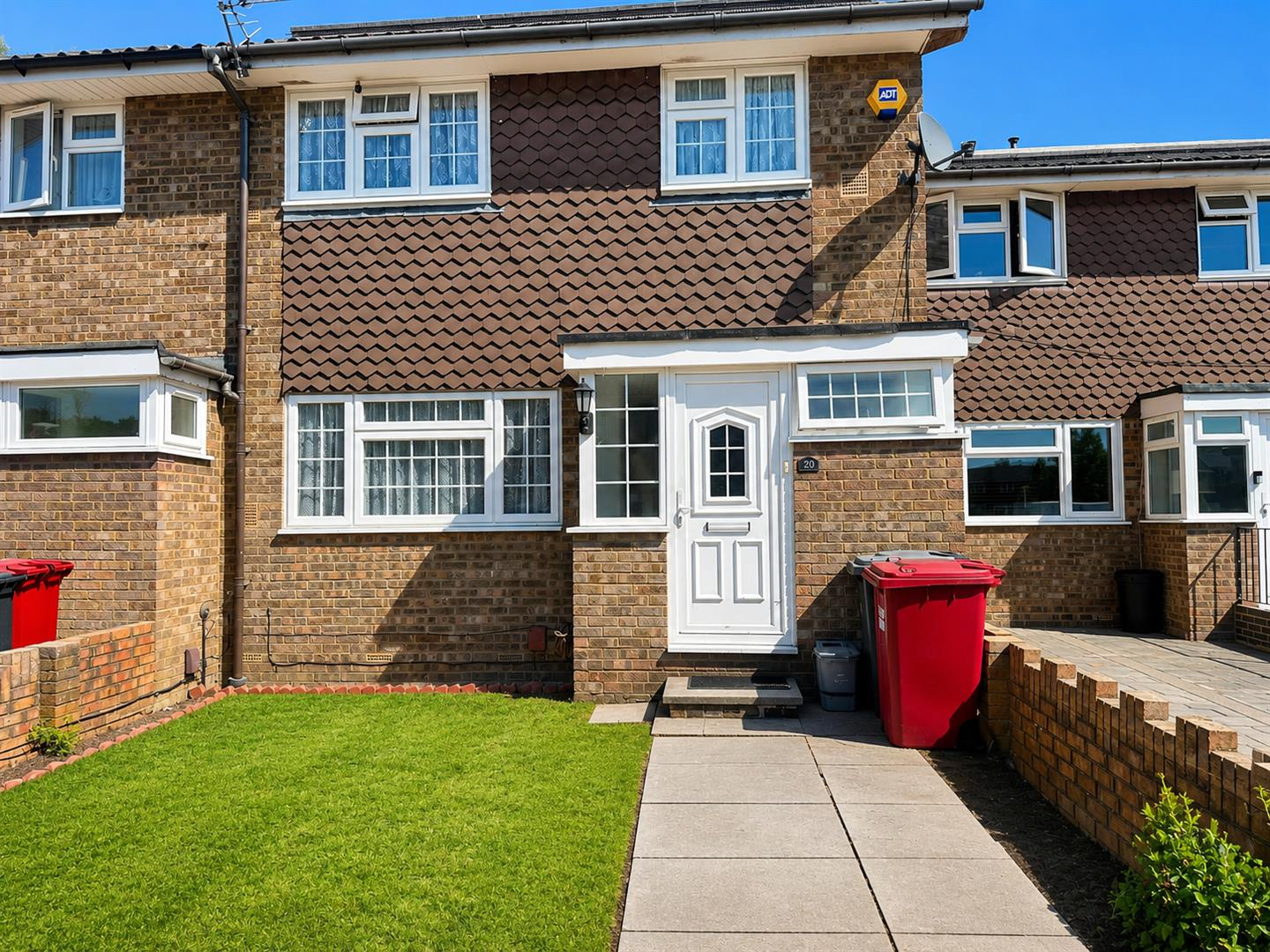 Griffin Close, Slough Image 1