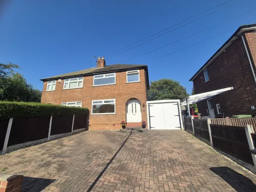 Greenway Close, Helsby, FRODSHAMphoto