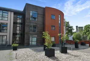 Main property image