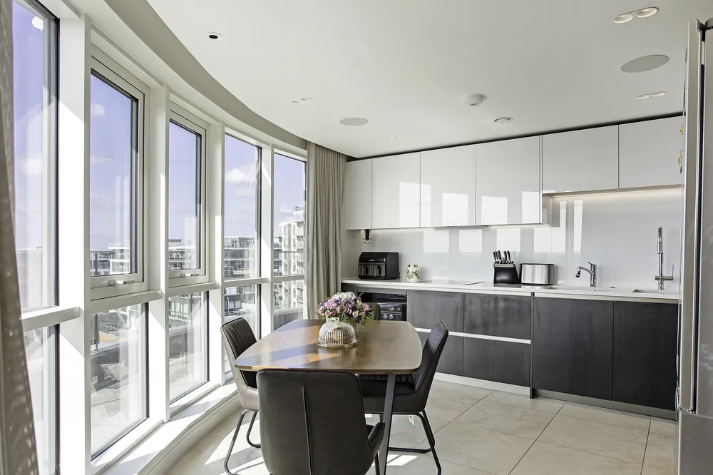 New Broadway, London, W5