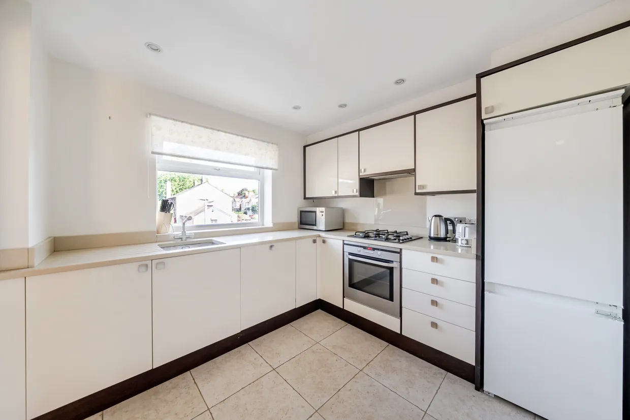 Queens Road, Harpenden, AL5 photo 3