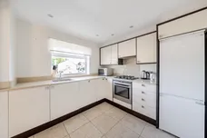 Queens Road, Harpenden, AL5 photo 3