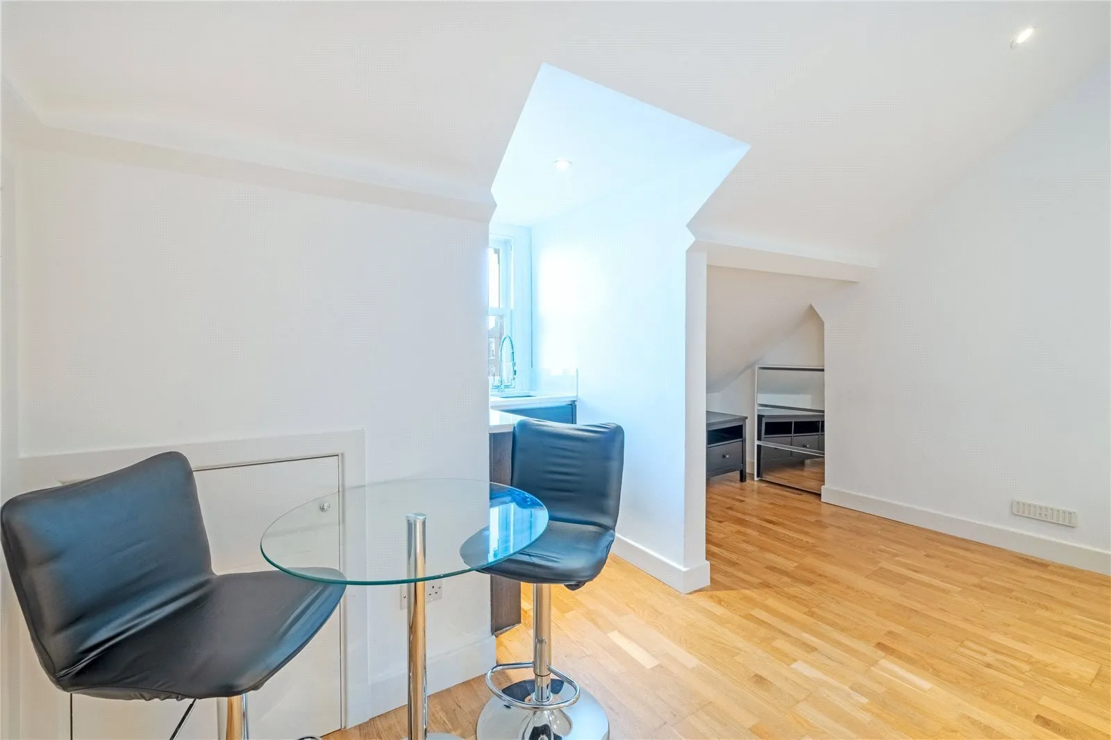 Fitzjohns Avenue, Hampstead, London, NW3
