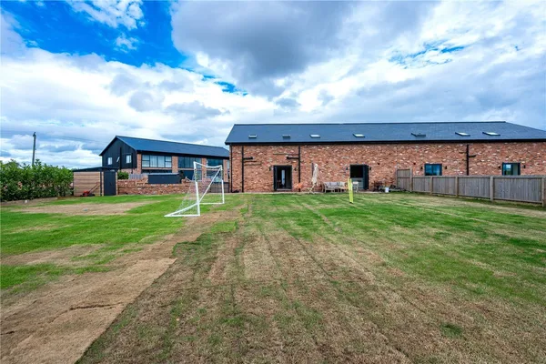 Broad Lane, Downholland, L39 photo 24