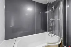 Mclauchlan Court, Darvel