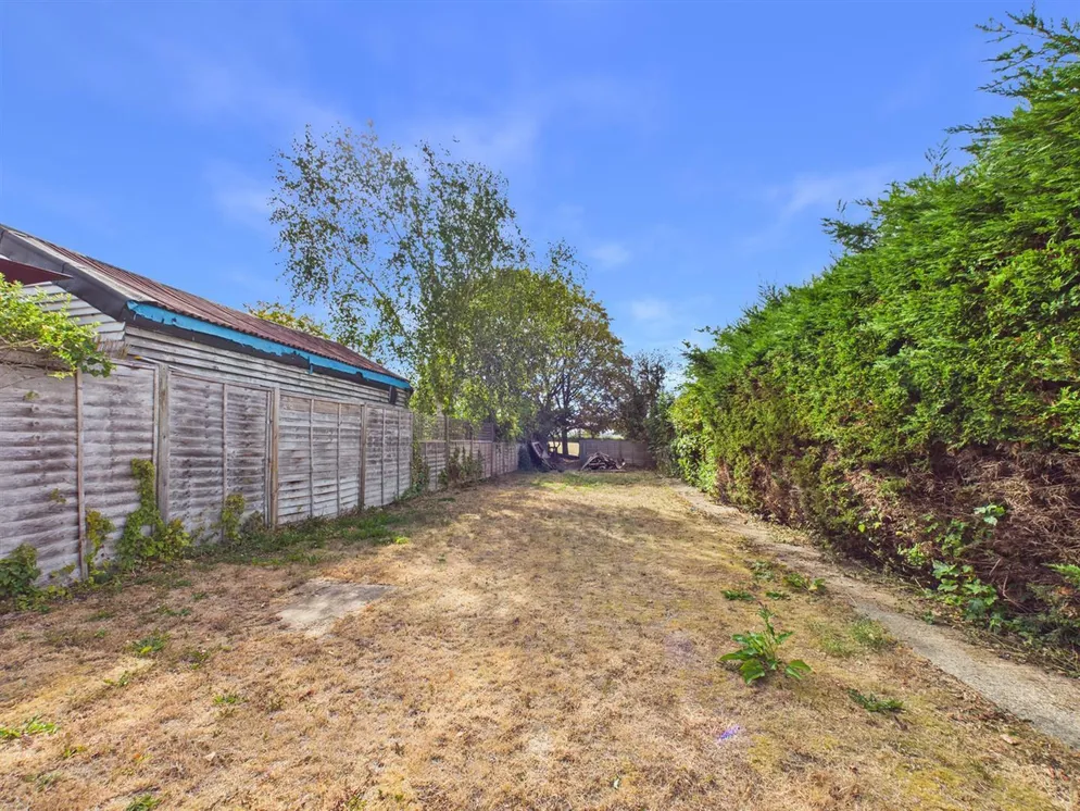 Property carousel item 12