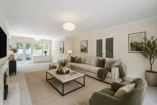 Cedar Close, Epsom, KT17 photo 2