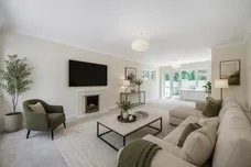 Cedar Close, Epsom, KT17 photo 3