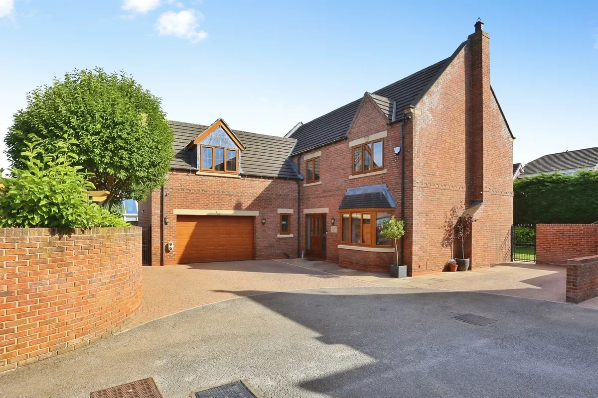 Whiphill Lane, Armthorpe, Doncaster