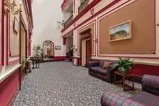 Metropole Court, Minehead