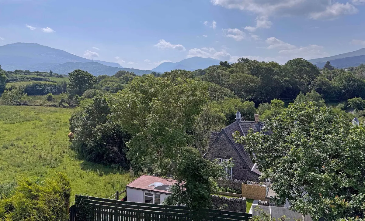 Bryn Eglwys, Penisarwaun, Caernarfon, Gwynedd, LL55