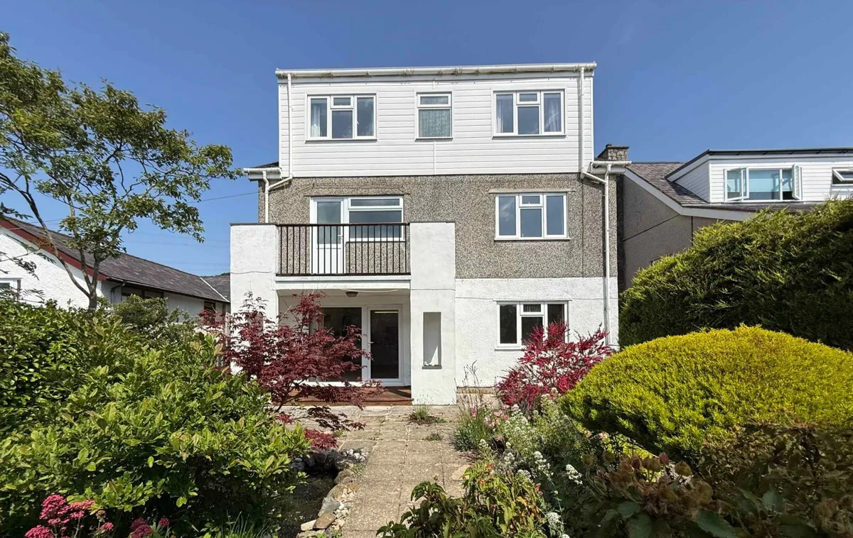 Bryn Eglwys, Penisarwaun, Caernarfon, Gwynedd, LL55